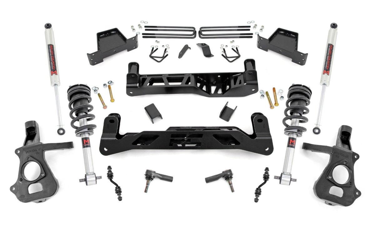 Chevrolet Silverado 1500 Suspension Lift Kit - Rough Country - 7 Inch, M1 Struts/M1, Cast Steel - '14-'18